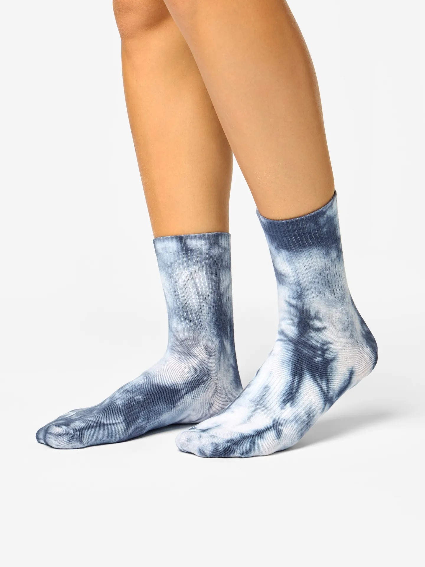 Grau-Blaue Crewsocken mit Tie-Dye-Effekt - Image 2