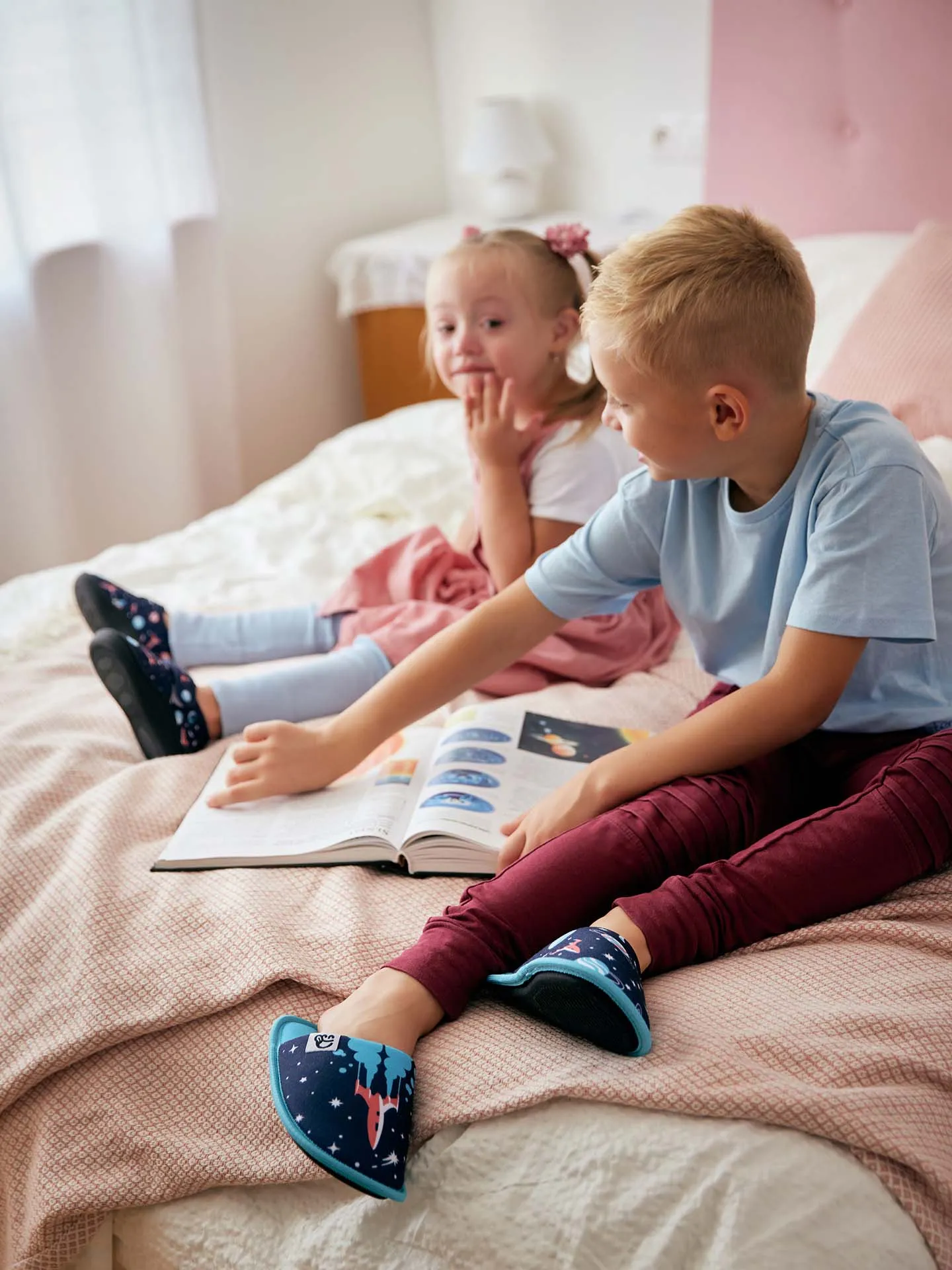 Lustige Hausschuhe für Kinder Planeten - Image 6