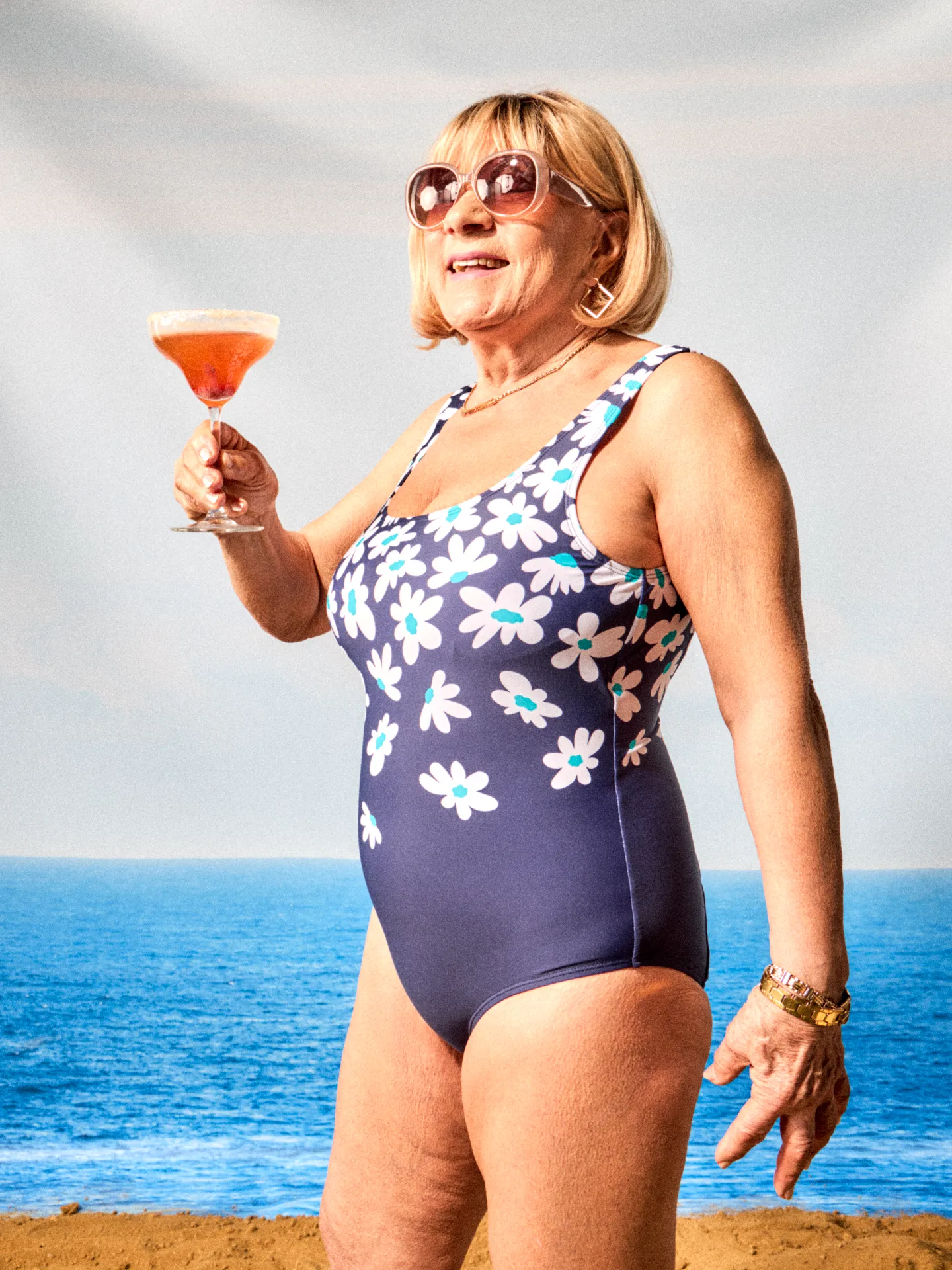Lustiger einteiliger Badeanzug für Frauen Blaue Gänseblümchen - Image 3