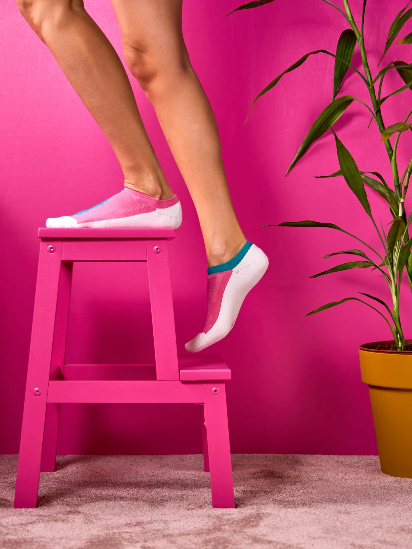 Rosa- und türkisfarbene funktionelle Sneakersocken - Image 4