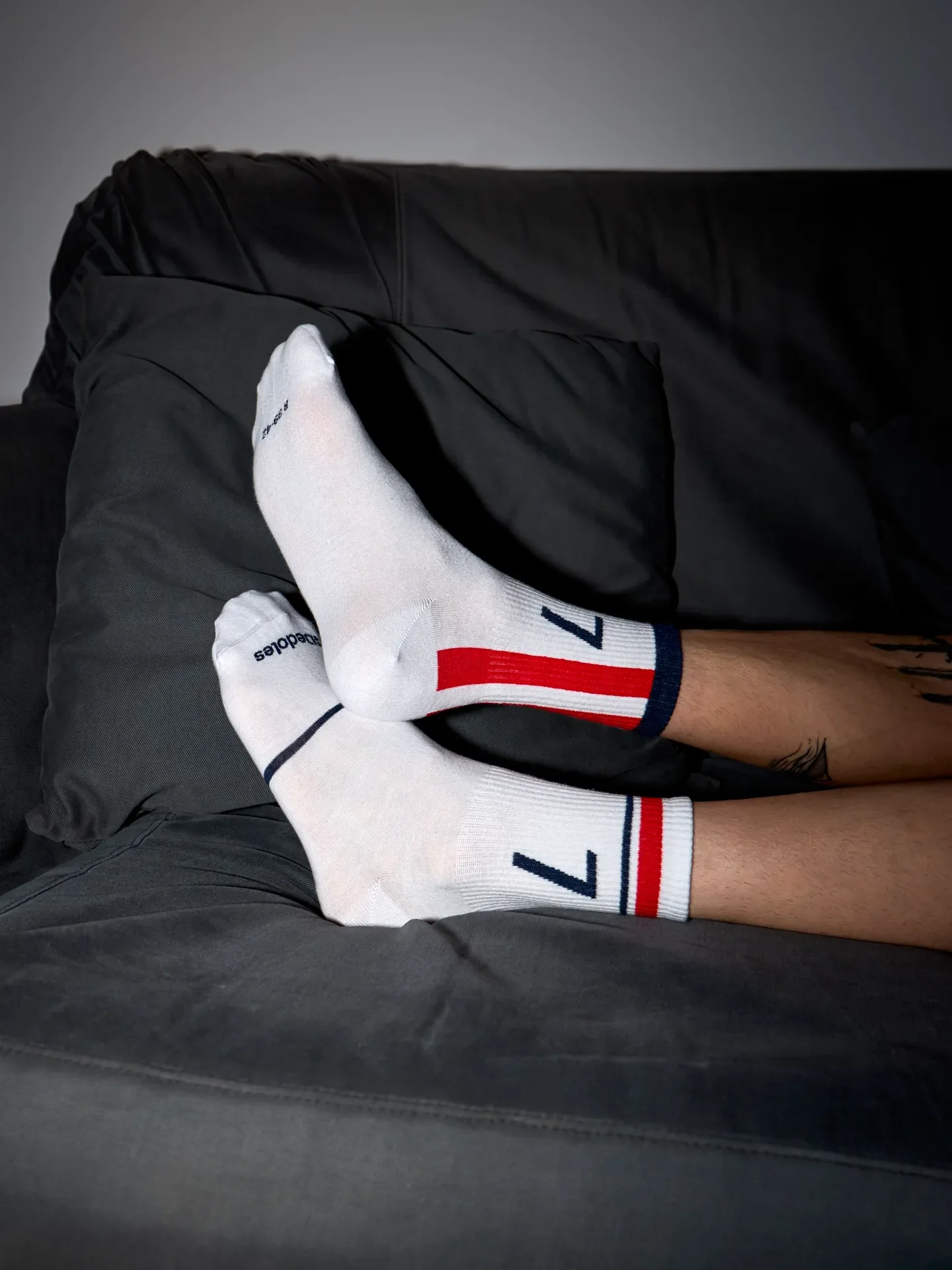 Gerippte Mid-Calf-Socken Englische Fußballlegende - Image 2