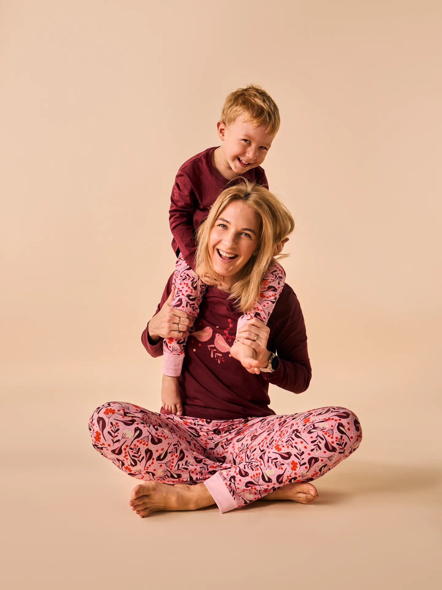 Lustiger Pyjama für Frauen Vögel und Beeren - Image 7